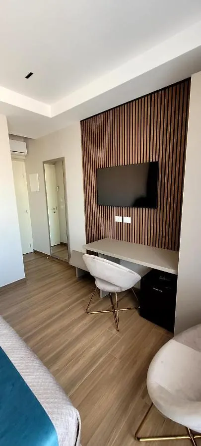 Πανσιόν Th Luxury Central Κατάνια