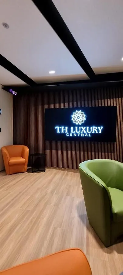 Th Luxury Central Κατάνια
